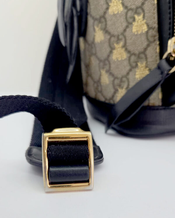 Back pack Gucci_05 Backpack Gucci Supreme Monogram Canvas Bee